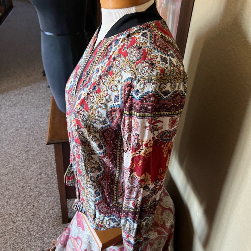 Multi-colored Jacket - Picture 4 of 8